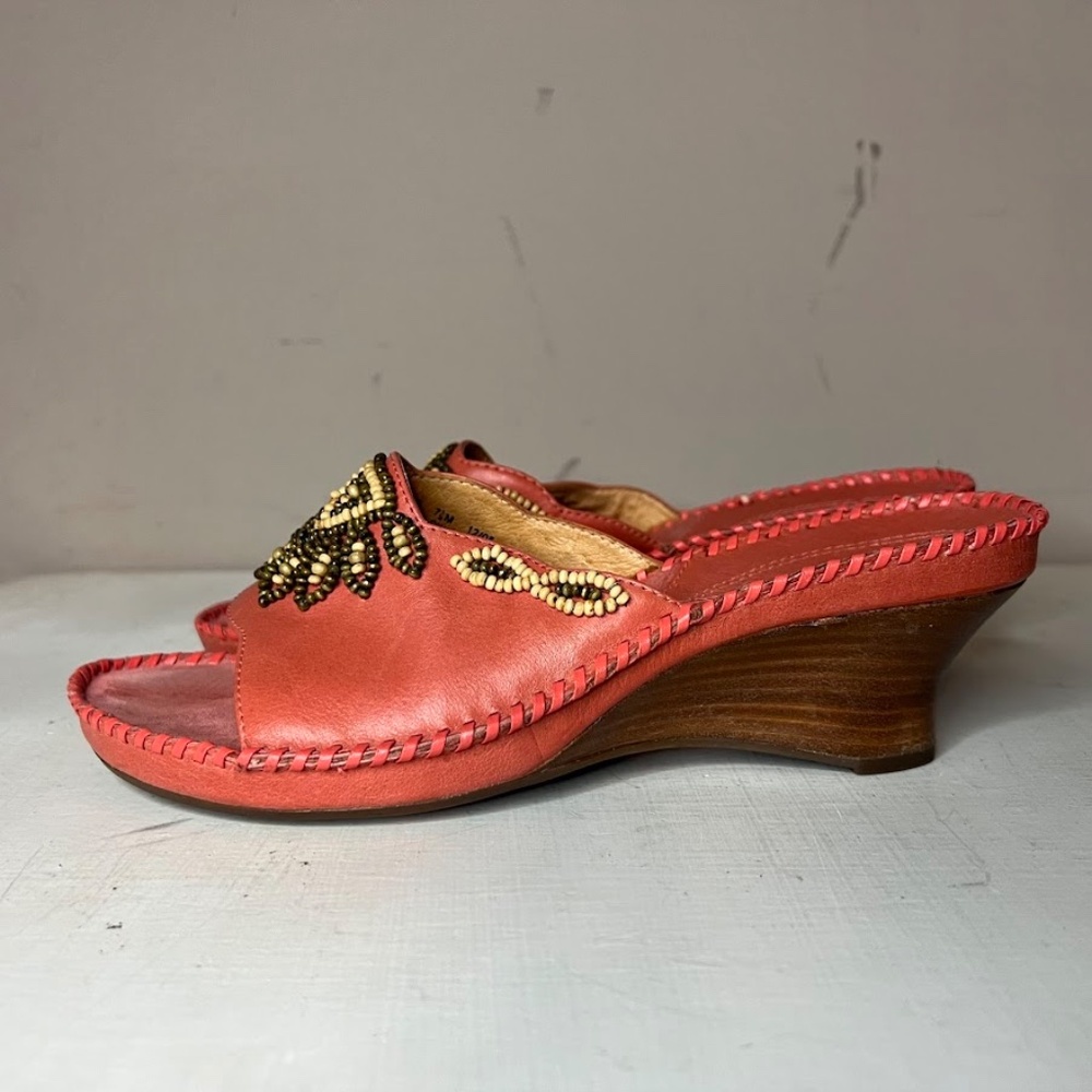 Clarks Artisan Empress Coral Leather Beaded Slip On Wedge Sandals - Picture 6 of 9